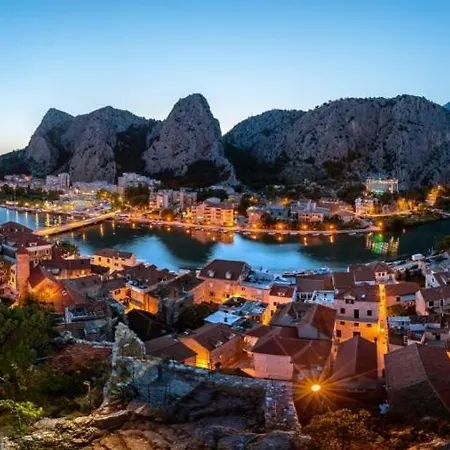 In With Sea View, Balcony, Air Conditioning, Wifi 5063-2 Duće